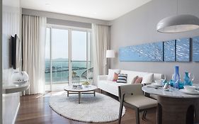 ไวท์ แซนด์ บีช เรสซิเดนซ์ พัทยา(White Sand Beach Residences Pattaya)